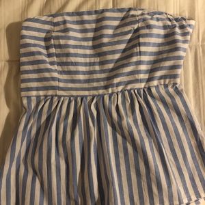 sleeveless top
